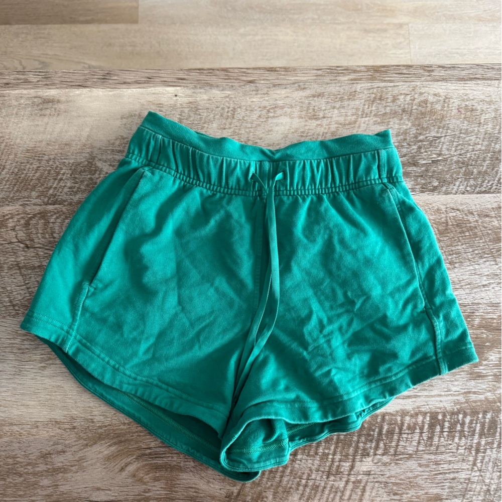 Cascades Green Inner Glow Short 3” (2)